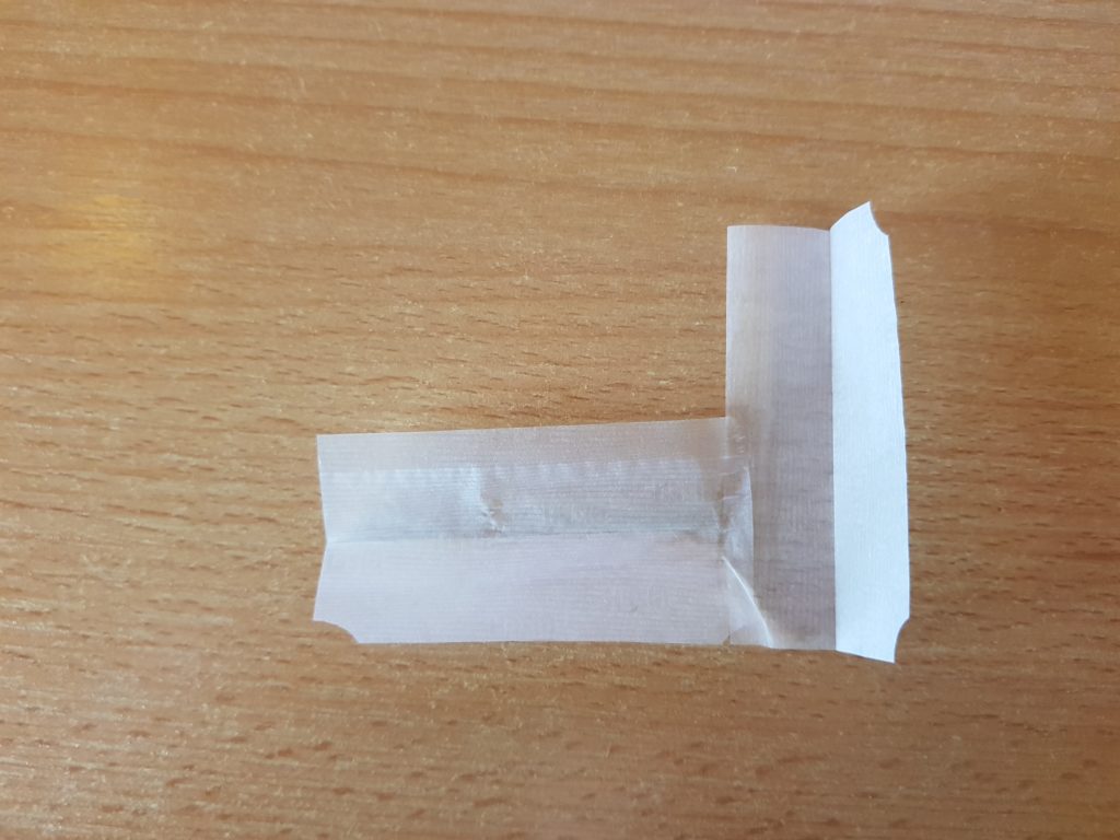 Zweiblatt-Joint aus extradünnen Zigarettenblättchen